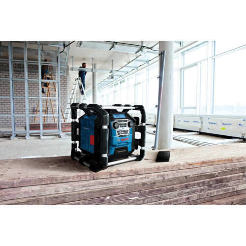 Jobsite Radio with Bluetooth&reg; 5.0 & Power Station, Lithium-Ion, 18 V Trail Hammer and Bolt