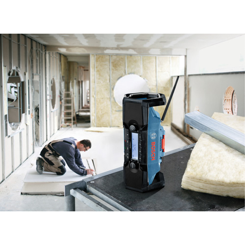 Compact Jobsite Radio with Bluetooth&reg; 5.0, Lithium-Ion, 18 V Trail Hammer and Bolt