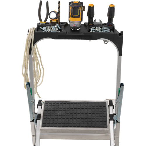 &eacute;chelle escabeau avec roues pivotantes, 2 marches, 23" x 21" x Hauteur 34,50" Trail Hammer and Bolt