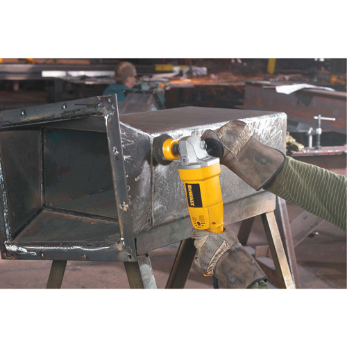 Meuleuses &agrave; angle robustes, 5", 120 V, 12 A, 10 000 Tr/min Trail Hammer and Bolt