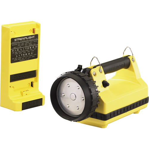 Lanterne avec syst&egrave;me de montage pour v&eacute;hicule E-Flood LiteBox, DEL, 615 lumens, 8 hres de fonctionnement, piles Rechargeable, Compris Trail Hammer and Bolt