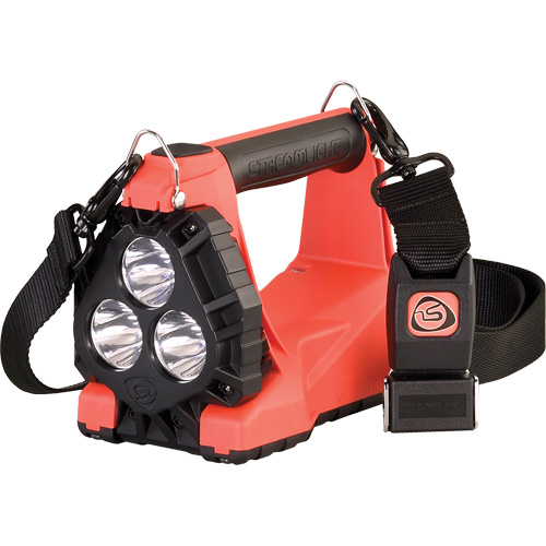 Lanterne multifonctionnelle 180 Vulcan, DEL, 1200 lumens, 5.75 hres de fonctionnement, piles Rechargeable, Compris Trail Hammer and Bolt