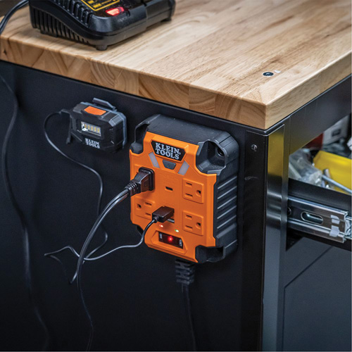 Powerbox 1 Magnetic Power Strip, 4 Outlet(s), 5', 120 V Trail Hammer and Bolt