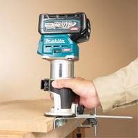 XGT Brushless Cordless Compact Router (Tool Only) Trail Hammer and Bolt