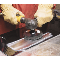 Homog&eacute;n&eacute;isation des surfaces - Disques de d&eacute;capage de rev&ecirc;tement Scotch-Brite, 4-1/2" dia., Grain Extra grossier Trail Hammer and Bolt