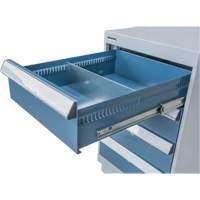 &eacute;tabli &agrave; quatre tiroirs sur pi&eacute;destal, 18" la x 21" p x 28" h Trail Hammer and Bolt