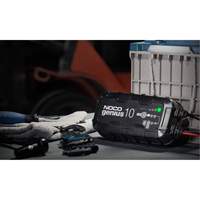 Chargeur de batterie 10 A Genius 10 Trail Hammer and Bolt