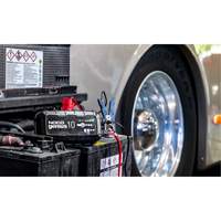 Chargeur de batterie 10 A Genius 10 Trail Hammer and Bolt