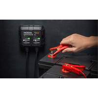 Chargeur de batterie 2 sorties de 4 A Genius 2X2 Trail Hammer and Bolt