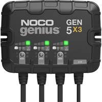 Chargeur de batterie embarqu&eacute; &agrave; 3 sorties de 15 amp&egrave;res Gen5X3 Genius Trail Hammer and Bolt