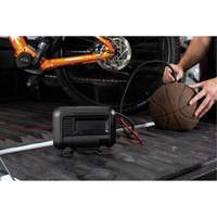 15A Portable Air Compressor Trail Hammer and Bolt