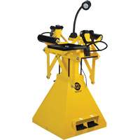 &eacute;carteur pneumatique pour pneus de camionnettes et de camions l&eacute;gers Trail Hammer and Bolt