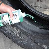 Liquid Truck Tire Balancer Trail Hammer and Bolt