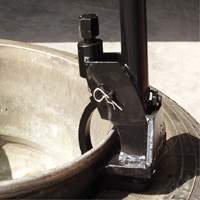 Manual Bead Breaker Trail Hammer and Bolt