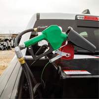 Pistolet de distribution automatique vert pour essence Trail Hammer and Bolt