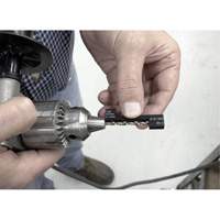 Gabarit de perçage de collecteur pour GM 4,8 L; 5,3 L et 6 L Trail Hammer and Bolt