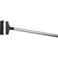 Grattoir &agrave; plancher souple et large avec manche Trail Hammer and Bolt