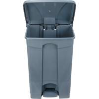 Poubelle &agrave; p&eacute;dale, Plastique, Capacit&eacute; 12 gal. US Trail Hammer and Bolt