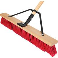 Balai-brosse &agrave; manche renforc&eacute;, 24", Moyen, Soies PVC Trail Hammer and Bolt