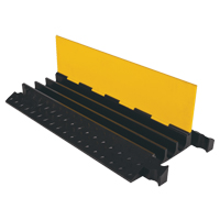 Protecteur de c&acirc;ble robuste Yellow Jacket, 3 canaux, 36" lo x 18,5" la x 2,875" h Trail Hammer and Bolt