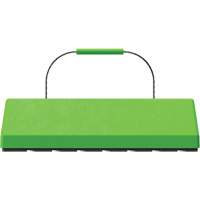 Cale de roue pour avion Checkers Safety SafeRay avec poign&eacute;e &agrave; c&acirc;ble & patin en caoutchouc, Ur&eacute;thane, Vert fluorescent, 24" la x 8" p x 6" h Trail Hammer and Bolt
