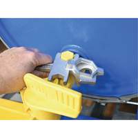 Cl&eacute; pour baril, Ouverture de 3/4"/2", Poign&eacute;e 9-1/2", Acier inoxydable Trail Hammer and Bolt