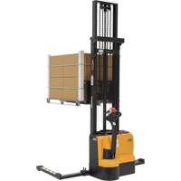 Gerbeur &agrave; m&acirc;t double, Fonctionnement &eacute;lectrique, Capacit&eacute; 2200 lb, Lev&eacute;e max 150" Trail Hammer and Bolt