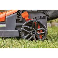 Tondeuse &agrave; gazon avec poign&eacute;e confortable, Pouss&eacute;e, &eacute;lectrique, Largeur de coupe 15" Trail Hammer and Bolt