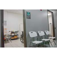 Chaises pliantes, Poly&eacute;thyl&egrave;ne, Blanc, Capacit&eacute; 350 lb Trail Hammer and Bolt