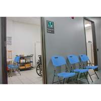 Chaise pliante, Poly&eacute;thyl&egrave;ne, Bleu, Capacit&eacute; 350 lb Trail Hammer and Bolt