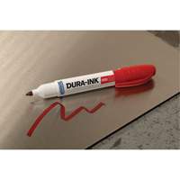 Marqueur Dura-Ink no 55, Rouge, Pointe Ciseau Trail Hammer and Bolt