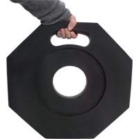 Base en caoutchouc pour poteaux d&eacute;lin&eacute;ateurs de qualit&eacute; sup&eacute;rieure, 12 lb Trail Hammer and Bolt