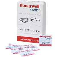 Lingettes antibu&eacute;e pour lunettes Uvex Fog Eliminator Plus, 4" x 5", Paquet de 100 Trail Hammer and Bolt