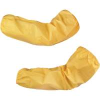 Manchons jetables niveau 1 ChemMax, Longueur de 18", Poly&eacute;thyl&egrave;ne/Polypropyl&egrave;ne, Jaune Trail Hammer and Bolt