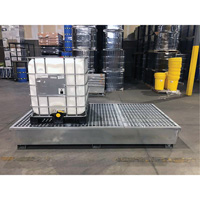 Ultra-Twin IBC Spill Pallet en acier, Capacit&eacute; de d&eacute;versement 370 gal. US, 103,8" x 26,8" x 51,1" Trail Hammer and Bolt