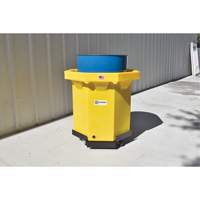 Flat-Bottom Ultra-Spill Collector&reg;, 66 US gal., Mobile Trail Hammer and Bolt