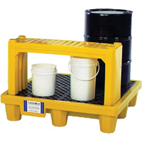 Ultra-Stacking Shelf Trail Hammer and Bolt
