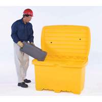 Ultra-Utility Box&reg;, 48" L x 31" W x 31.5" H, None Load Capacity Trail Hammer and Bolt