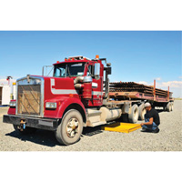 Flexible Ultra-Utility Tray, 42" lo x 42" la x 4,8" h, Cap. de d&eacute;versement 18 gal. US Trail Hammer and Bolt