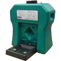 Poste de douche oculaire portable autonome, Aliment&eacute; par gravit&eacute;, Capacit&eacute; 16 gal., Conformit&eacute; ANSI Z358.1 Trail Hammer and Bolt