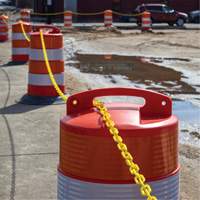 Plastic Barrier Chain, Green, 2" Link, 100' Length Trail Hammer and Bolt