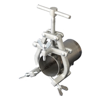 Pipe Alignment Clamp Trail Hammer and Bolt