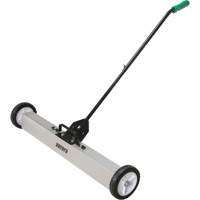 Balayeuse magn&eacute;tique &agrave; pousser, 36" la Trail Hammer and Bolt