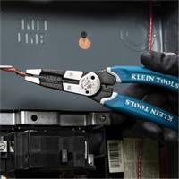 Klein-Kurve&reg; Heavy-Duty Wire Stripper, Cutter & Crimper Multi-Tool, 8-1/4" L, 8 - 20 AWG Trail Hammer and Bolt