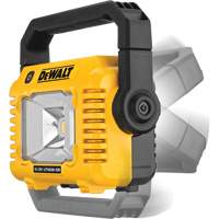 Lampe d'&eacute;clairage direct compact 12V/20V Max, DEL, 2000 Lumens Trail Hammer and Bolt