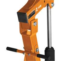 Grue escamotable pour moteur — Strongarm Trail Hammer and Bolt