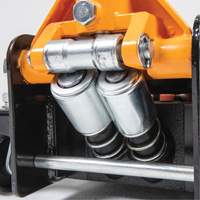 Heavy-Duty Floor Jack, 3 Ton(s) Capacity, 5-1/4" Lowered, 18-1/4" Raised, Manual Hydraulic Trail Hammer and Bolt