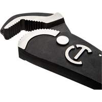 Cl&eacute; bimat&eacute;riau auto-ajustable pour tuyau, Cap des m&acirc;choires 1-1/2", Longueur 12", Fini Oxyde noir, Prise Coussin&eacute;e Trail Hammer and Bolt