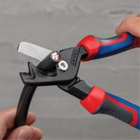 Coupe-c&acirc;bles StepCut&reg; XL avec poign&eacute;e KNIPEXTEND, 9" Trail Hammer and Bolt