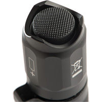 Lampe de poche tactique de s&eacute;rie 7000, DEL, 774 lumens, Piles CR123 Trail Hammer and Bolt
